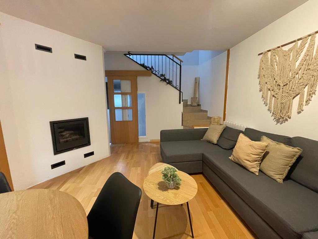 Apartamento La Anaza Villanúa Zewnętrze zdjęcie